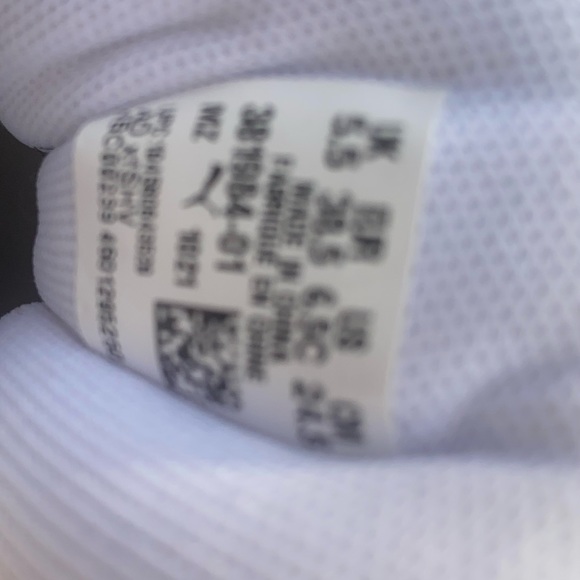 Puma - Picture 2 of 3